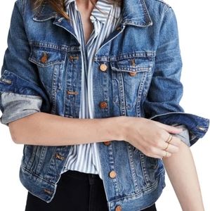 Madewell Classic Denim Jacket in Pinter Wash
